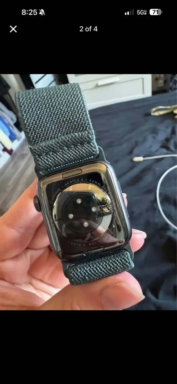 Apple Watch Series 6 40MM Space Gray Aluminum Dark Green Elastic Band